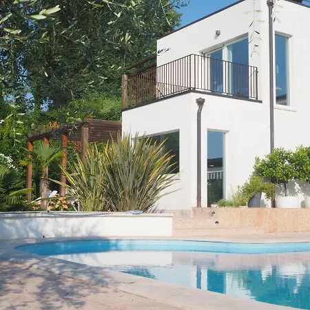 Fair Garden Apartment Bardolino Exterior photo